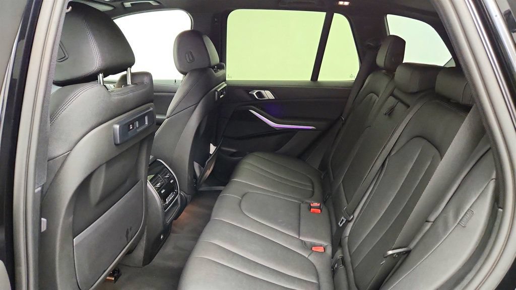Used 2021 BMW X5 xDrive40i w/ Convenience Package AWD/4WD image 22