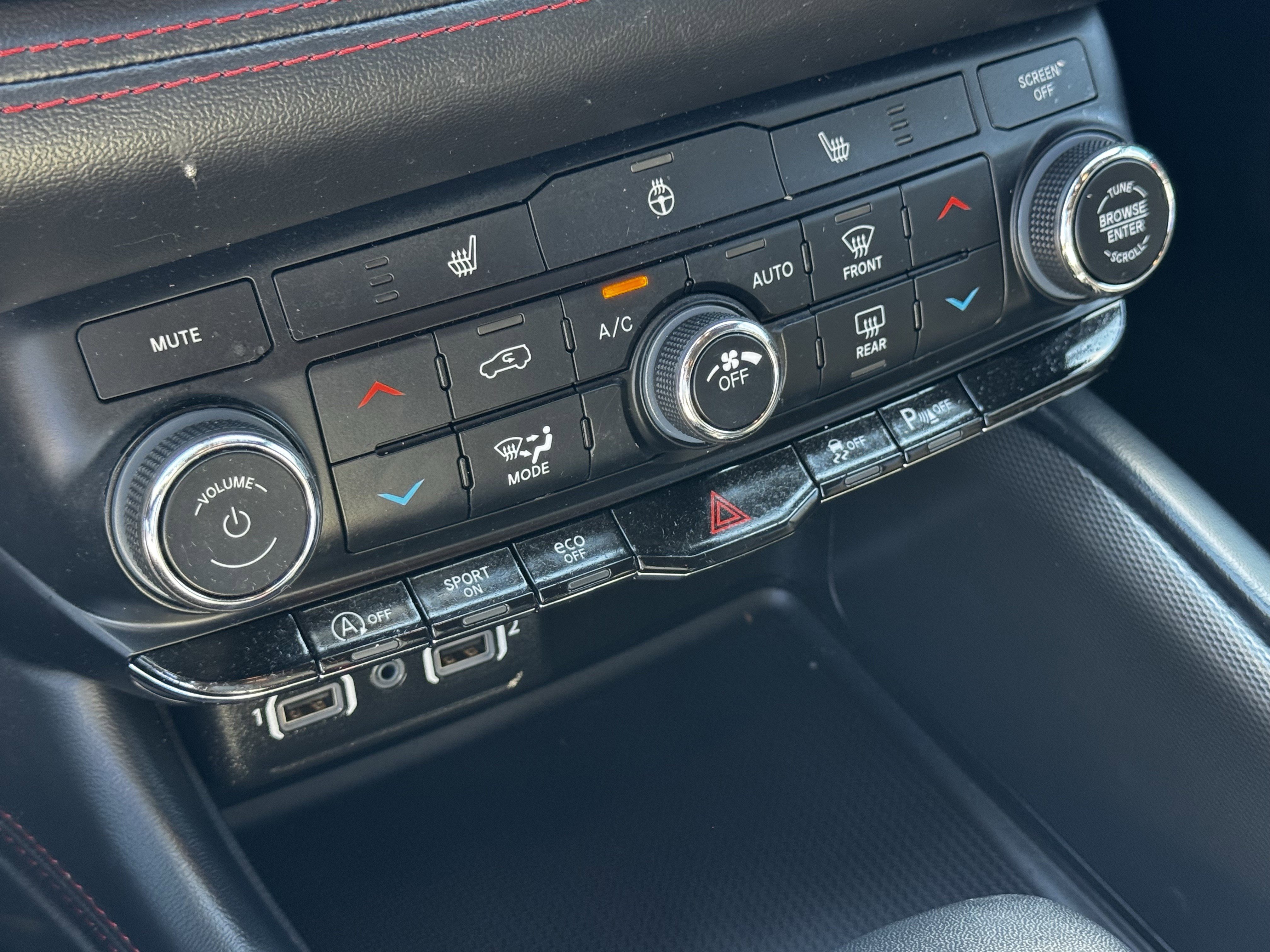 Used 2025 Dodge Durango GT w/ Blacktop Package image 22