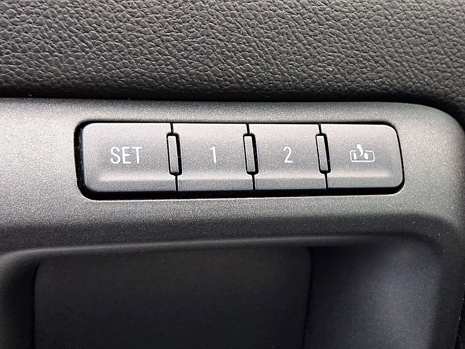 Used 2016 GMC Sierra 1500 SLT w/ All-Terrain Package image 24