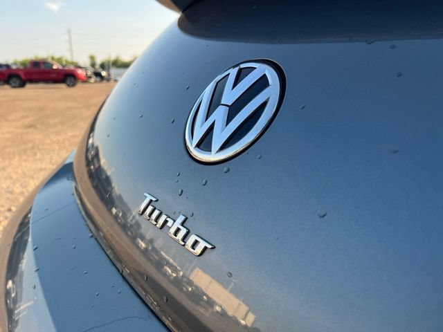 Used 2014 Volkswagen Beetle R-Line FWD image 13
