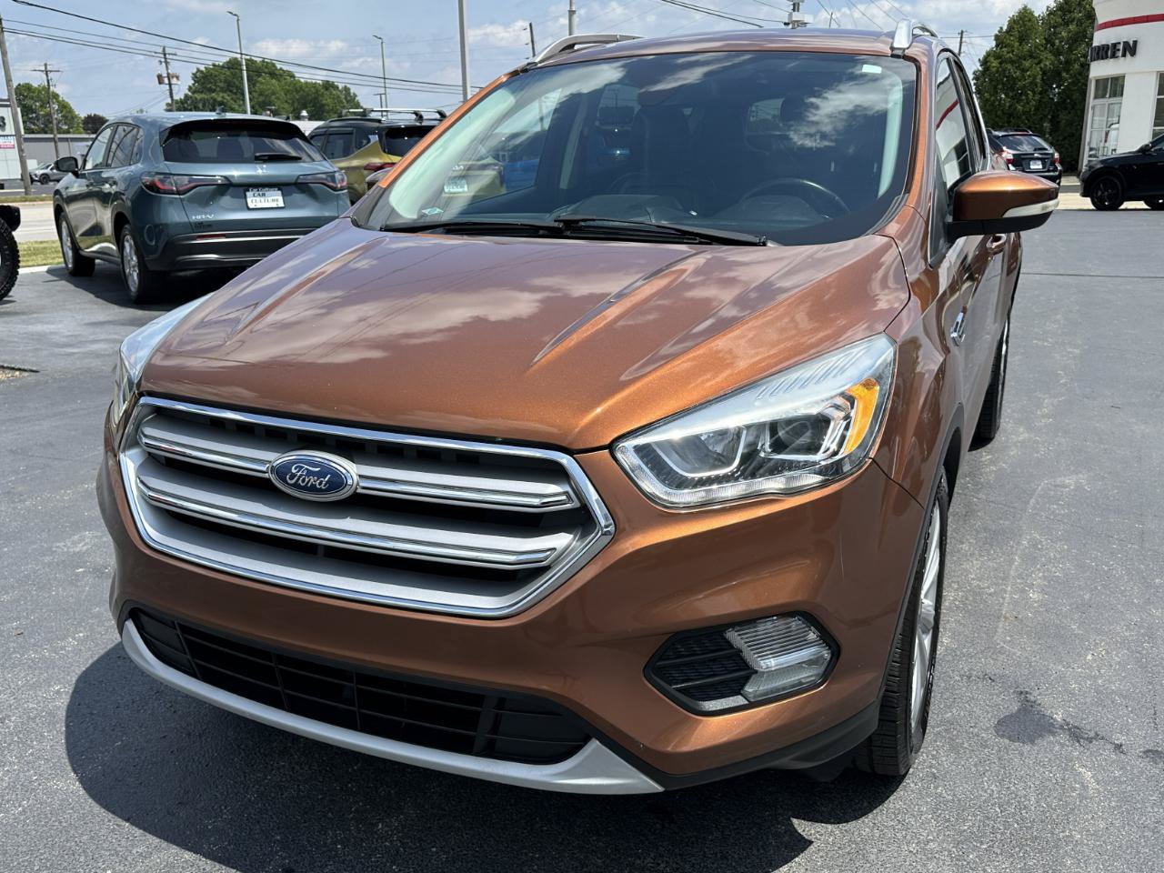 Used 2017 Ford Escape Titanium FWD image 9