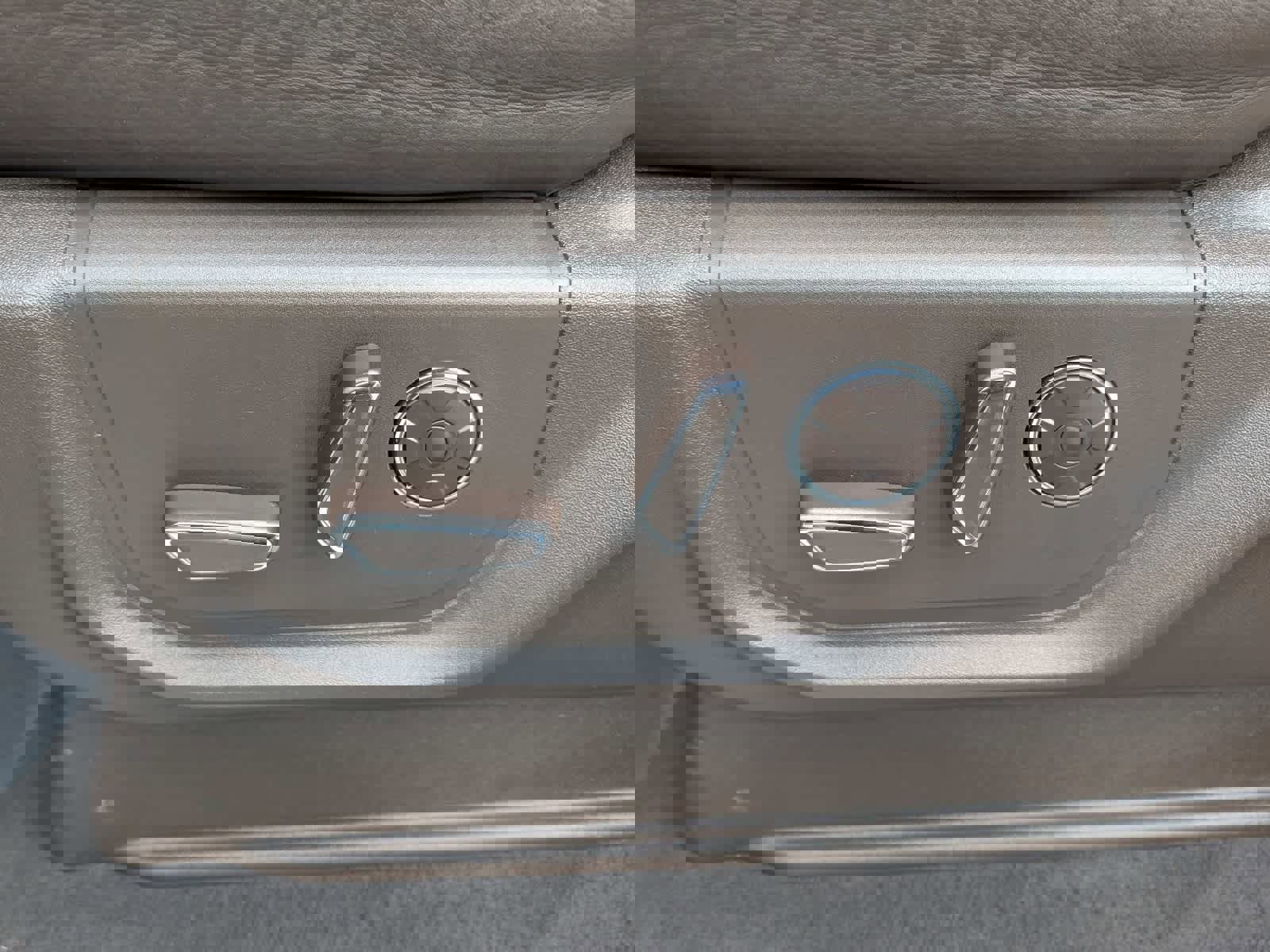 Used 2022 Ford F250 King Ranch w/ King Ranch Ultimate Package image 21