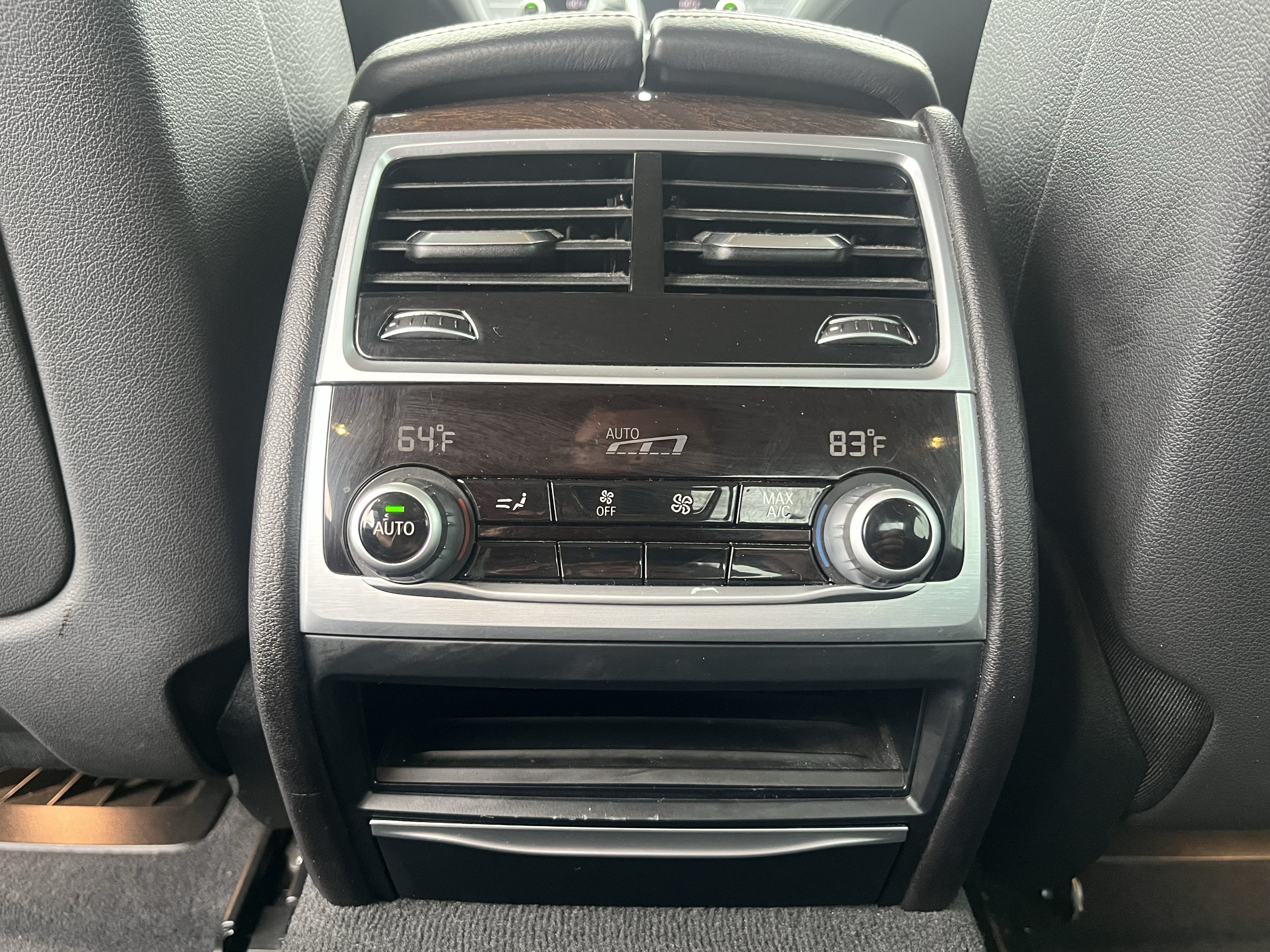 Used 2018 BMW 740i RWD image 28