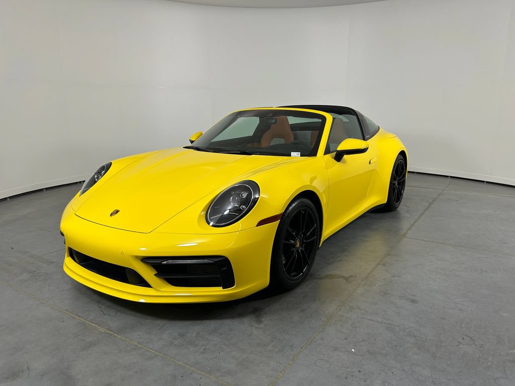Certified 2024 Porsche 911 Targa 4 AWD/4WD image 30