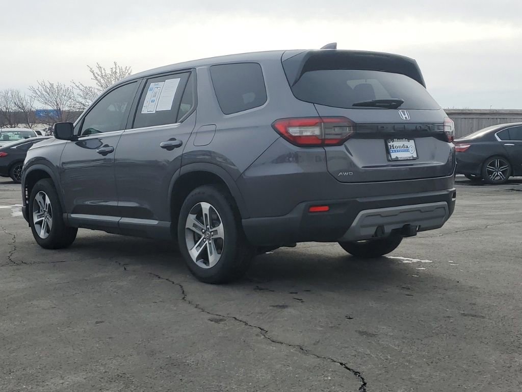 Certified 2025 Honda Pilot EX-L image 5