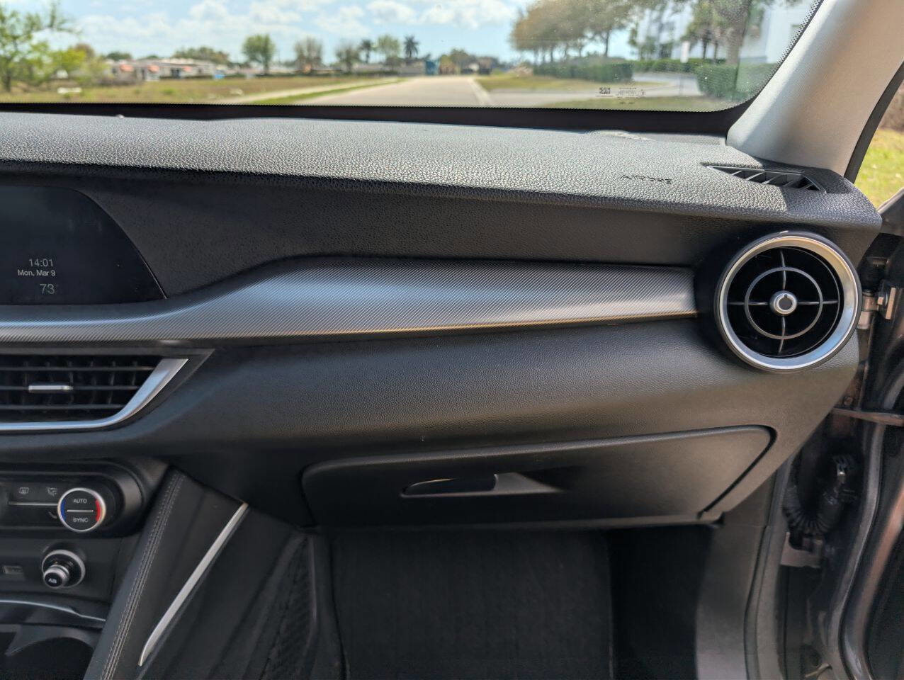 Used 2018 Alfa Romeo Stelvio Ti image 26