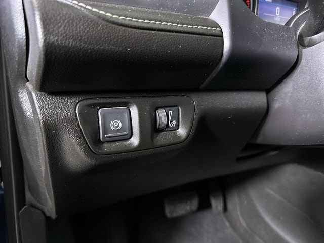 Used 2022 GMC Acadia SLE FWD image 18