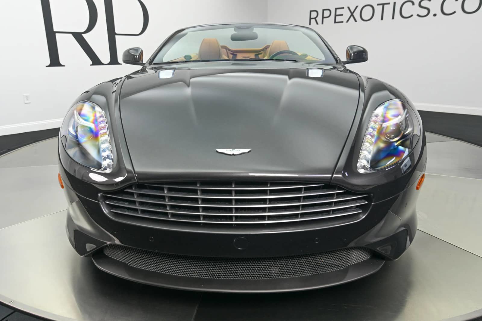 Used 2014 Aston Martin DB9 Volante RWD image 9