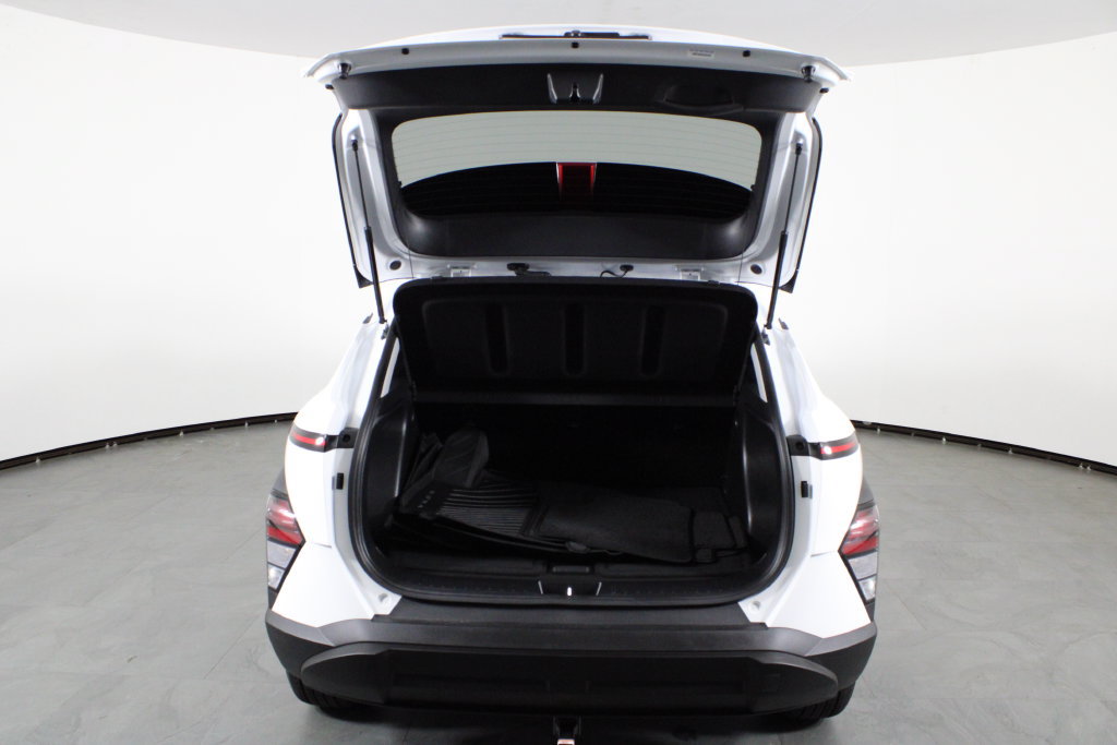 Certified 2027 Hyundai Kona SEL Sport FWD image 17