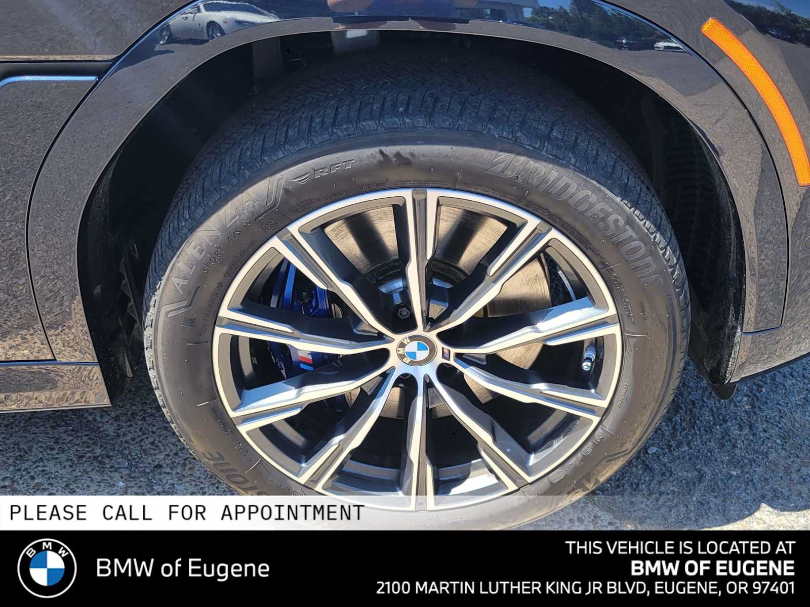 Used 2023 BMW X6 M50i w/ Parking Assistance Package AWD/4WD image 9