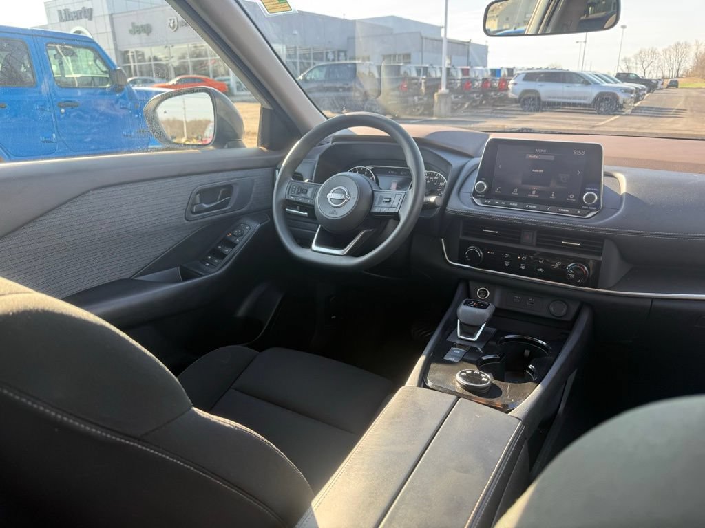 Used 2023 Nissan Rogue S AWD/4WD image 43