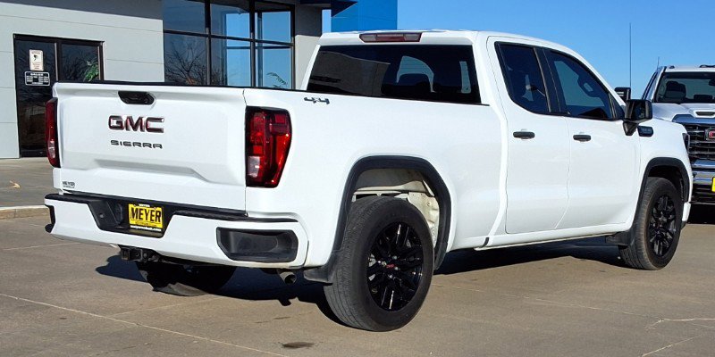 Used 2024 GMC Sierra 1500 Pro w/ Graphite Edition image 9