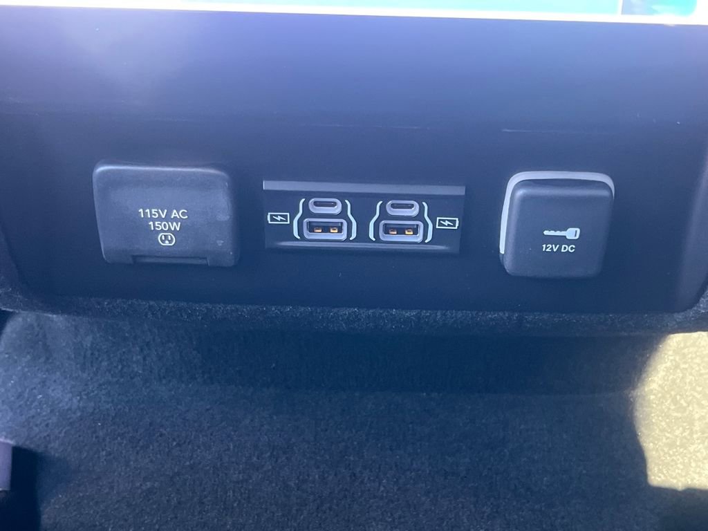 New 2026 Jeep Grand Wagoneer Summit w/ Rear Seat Video Group I image 30