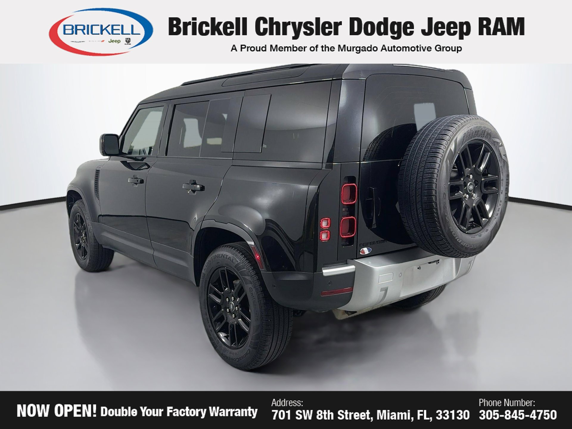 Used 2025 Land Rover Defender 110 S AWD/4WD image 3