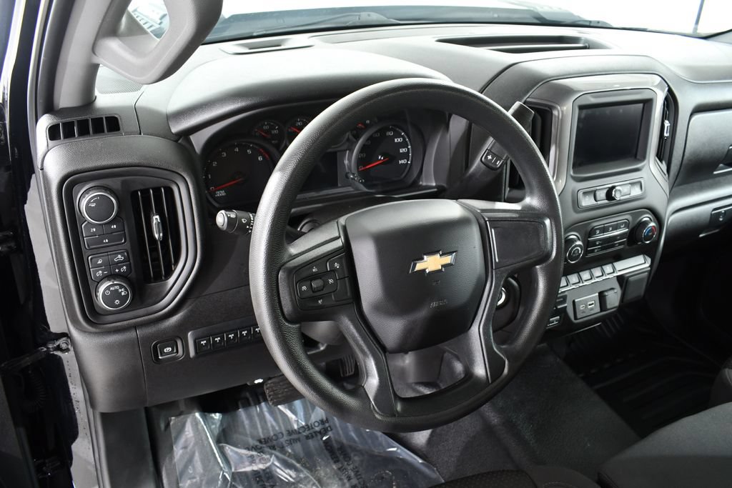 Used 2025 Chevrolet Silverado 3500 W/T AWD/4WD image 7