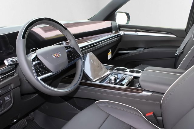 New 2025 Cadillac Escalade Premium Luxury w/ LPO, Floor Liner Package image 11