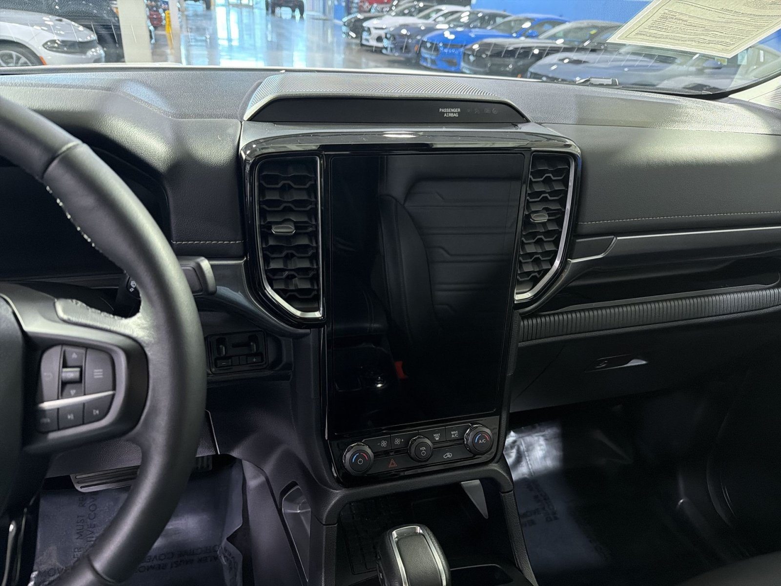 Used 2025 Ford Ranger Lariat w/ FX4 Off-Road Package AWD/4WD image 21
