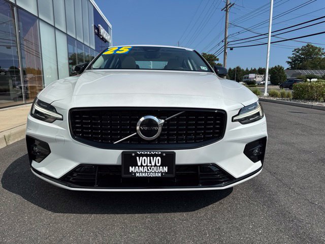 Certified 2025 Volvo S60 B5 Core AWD/4WD image 7