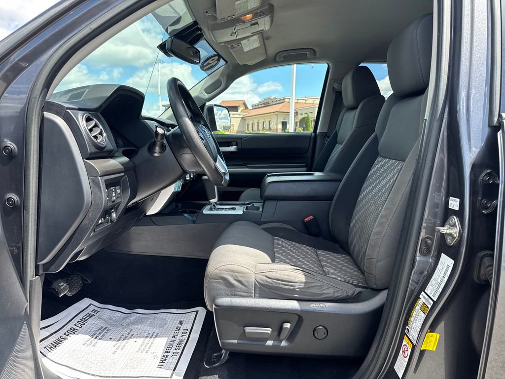 Used 2019 Toyota Tundra SR5 w/ TRD Off Road Package AWD/4WD image 59