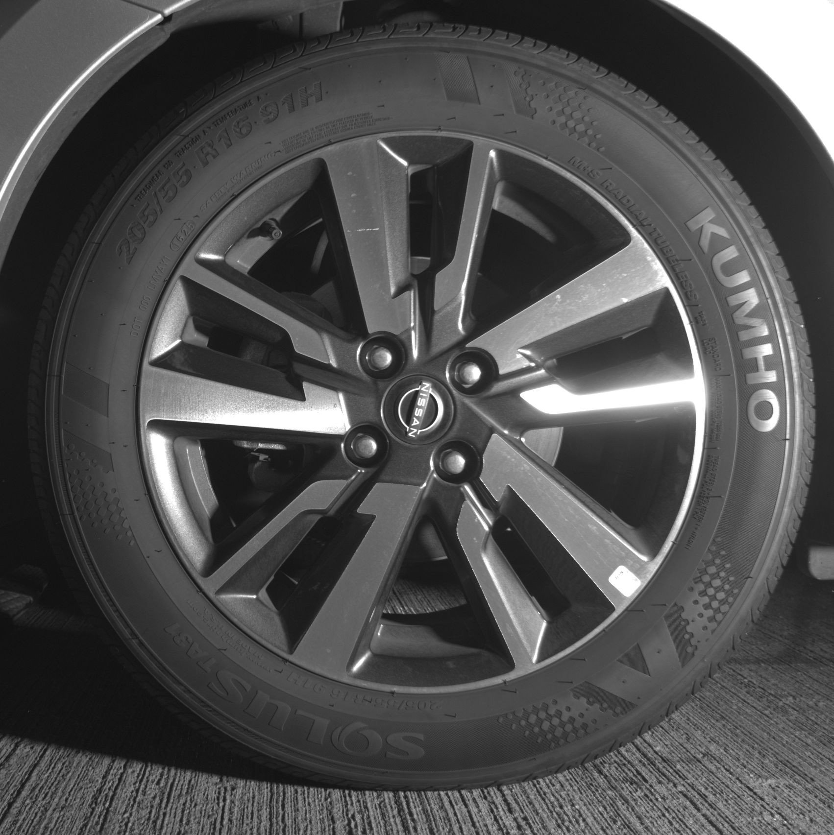 Used 2025 Nissan Versa SV image 12