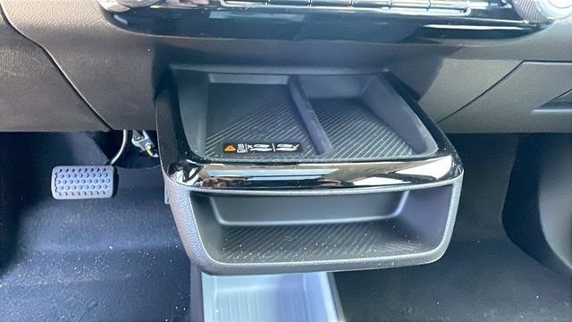 New 2027 Chevrolet Bolt RS w/ Technology Package FWD image 16