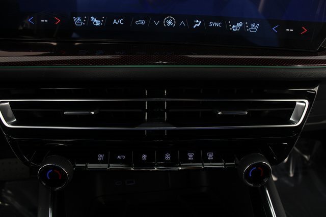 New 2026 Chevrolet Traverse RS image 8