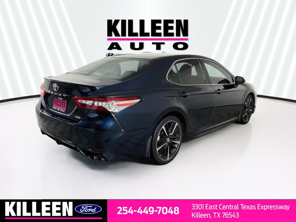 Used 2018 Toyota Camry XSE FWD image 9