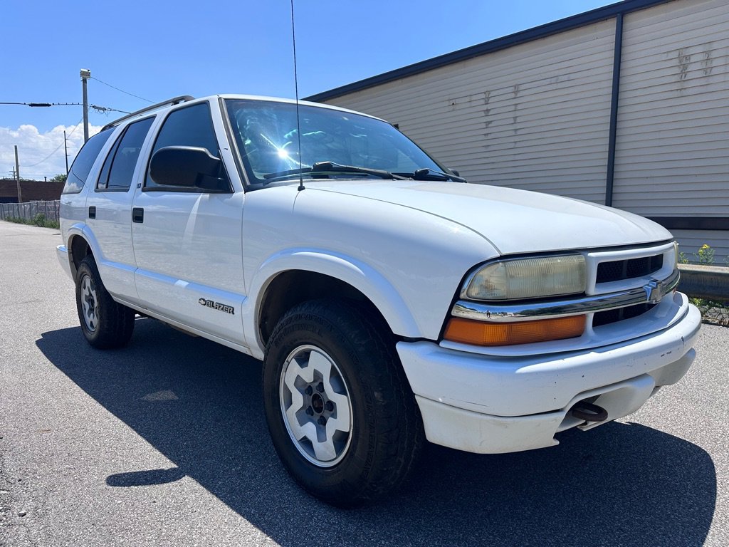Used 2003 Chevrolet Blazer LS w/ Skid Plate Package AWD/4WD image 1