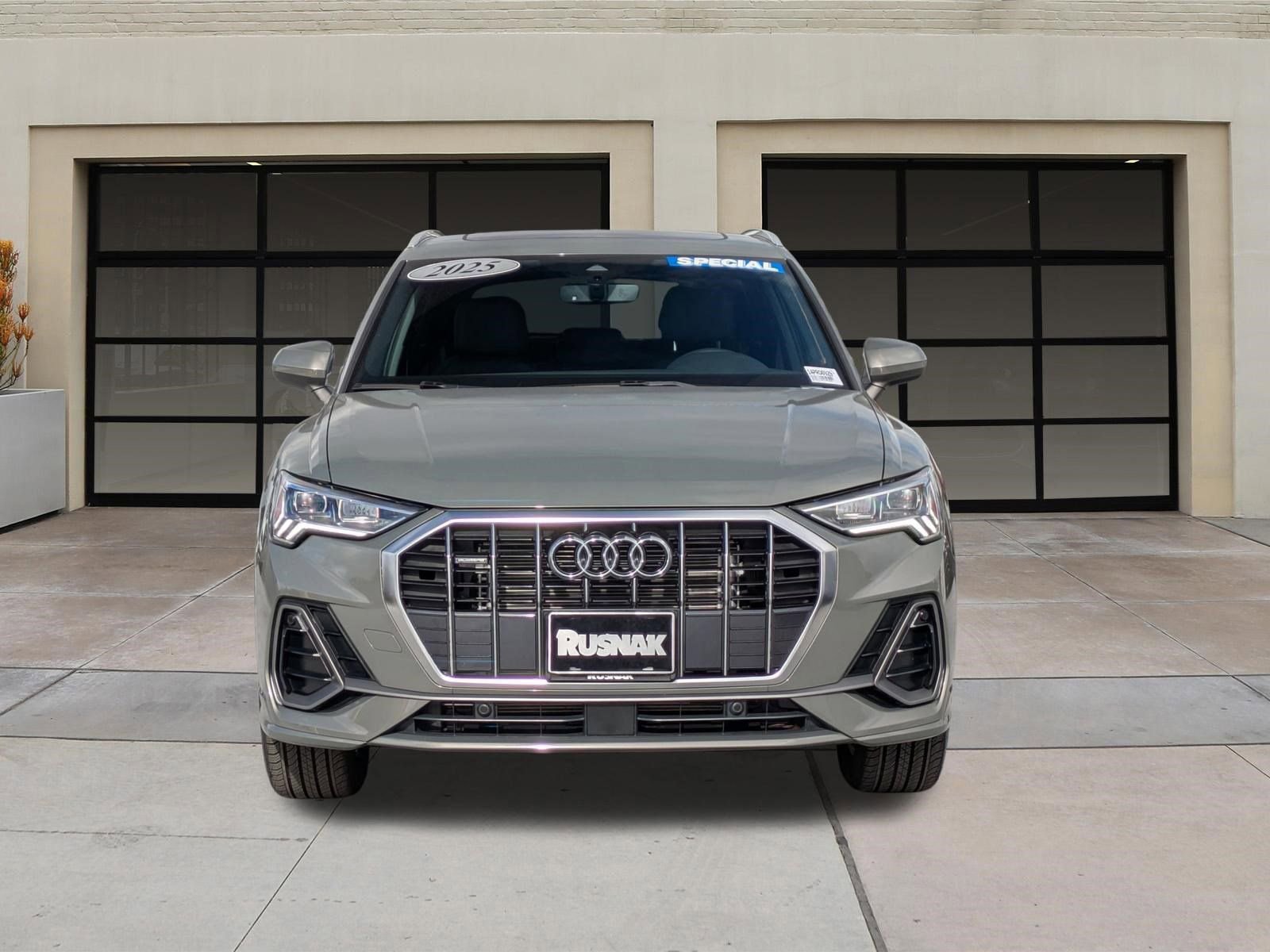 Used 2025 Audi Q3 2.0T Premium w/ Convenience Package AWD/4WD image 6