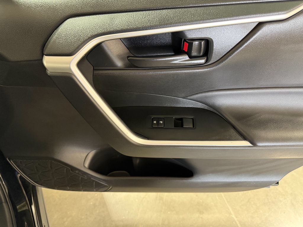 Used 2025 Toyota RAV4 LE FWD image 26
