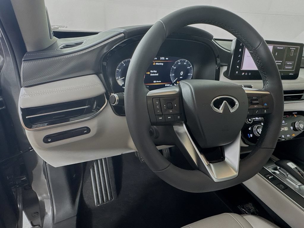 Certified 2026 INFINITI QX60 Luxe w/ Cargo Package AWD/4WD image 13