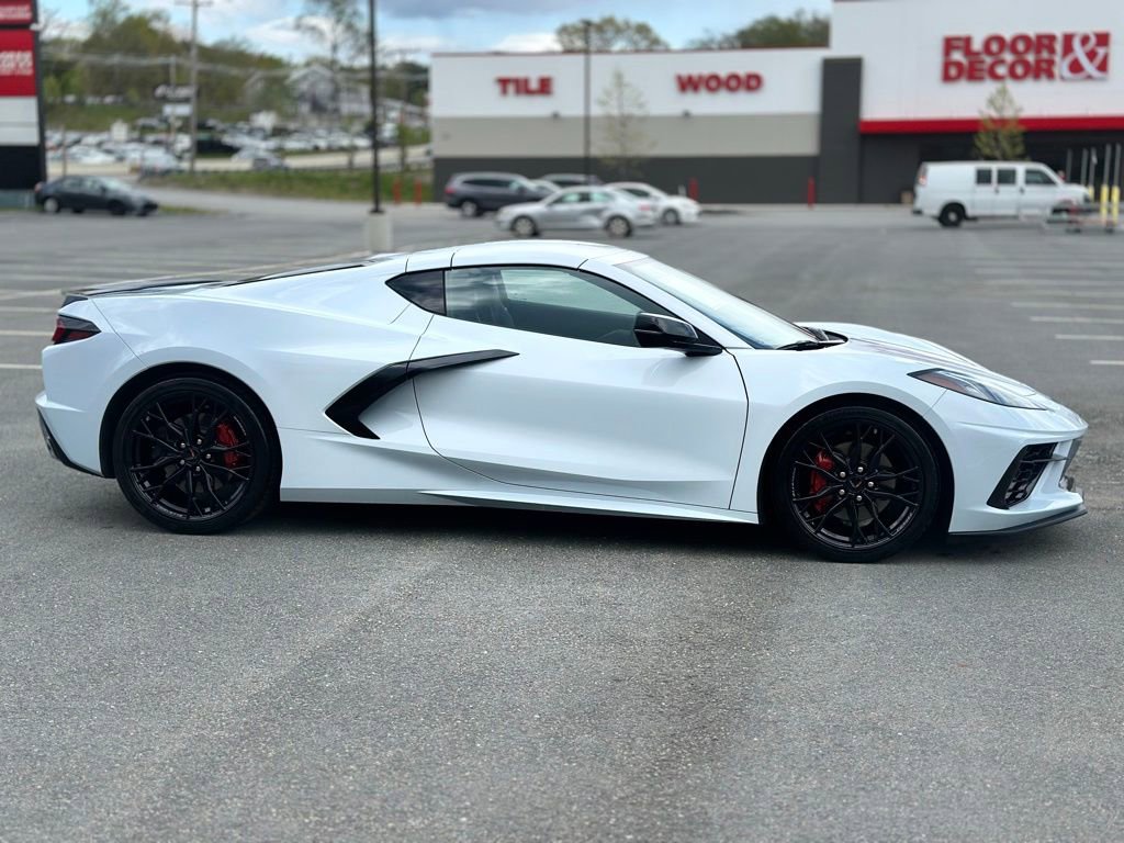 Used 2023 Chevrolet Corvette Stingray Preferred Cpe RWD image 9