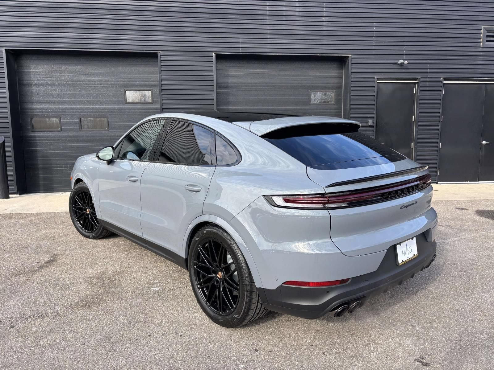 New 2026 Porsche Cayenne S AWD/4WD image 8