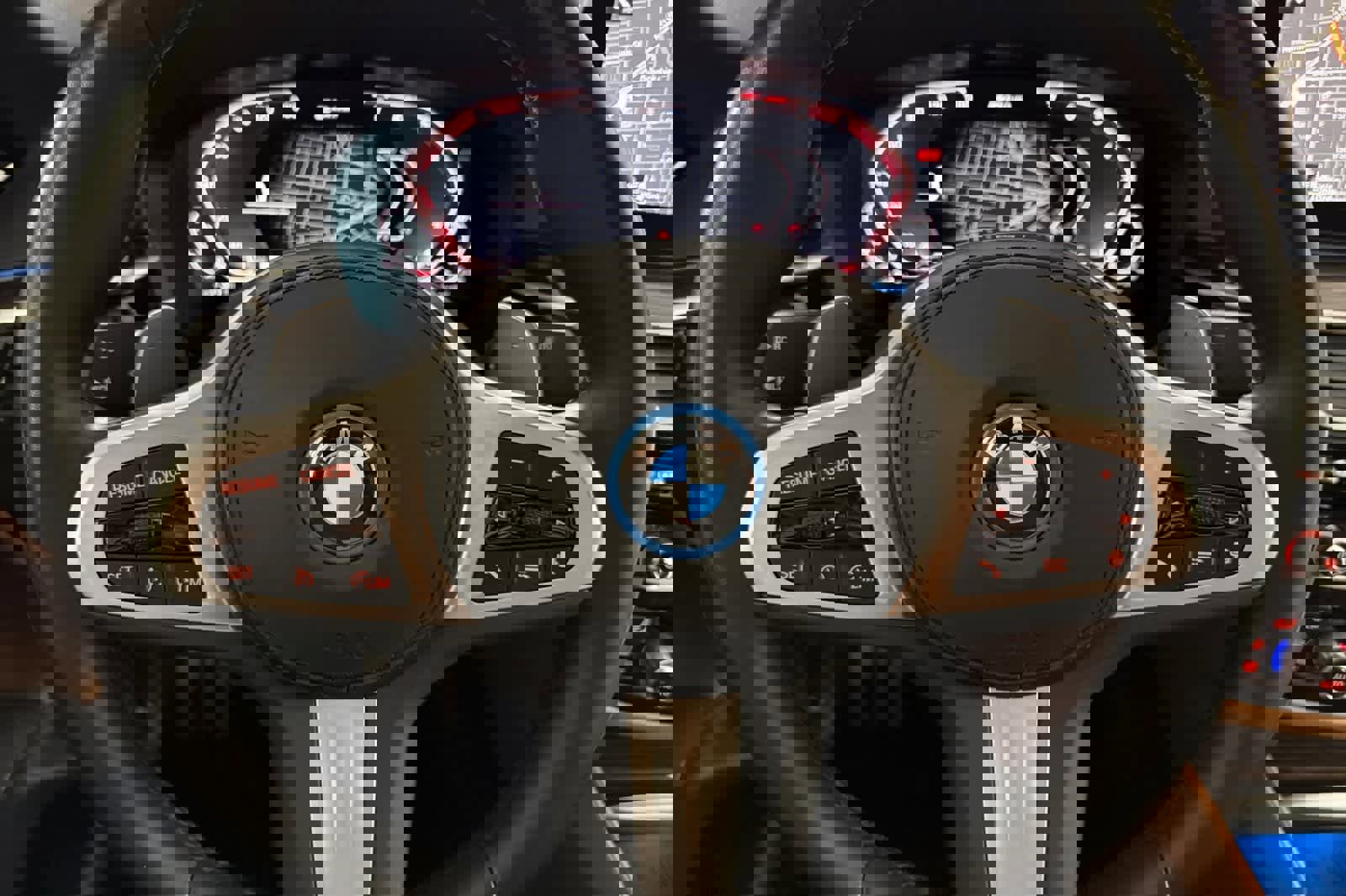 Used 2023 BMW 530e w/ Executive Package image 23