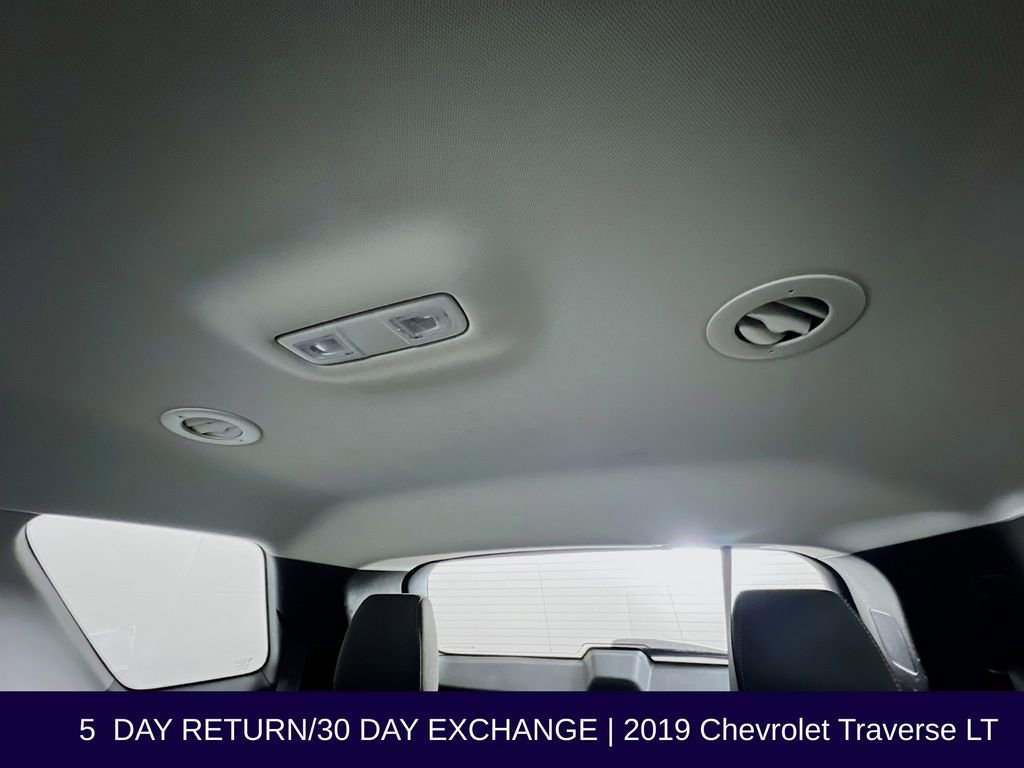 Used 2019 Chevrolet Traverse LT image 39