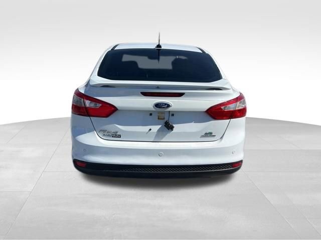 Used 2013 Ford Focus SE w/ Super Fuel Economy (SFE) Pkg image 6