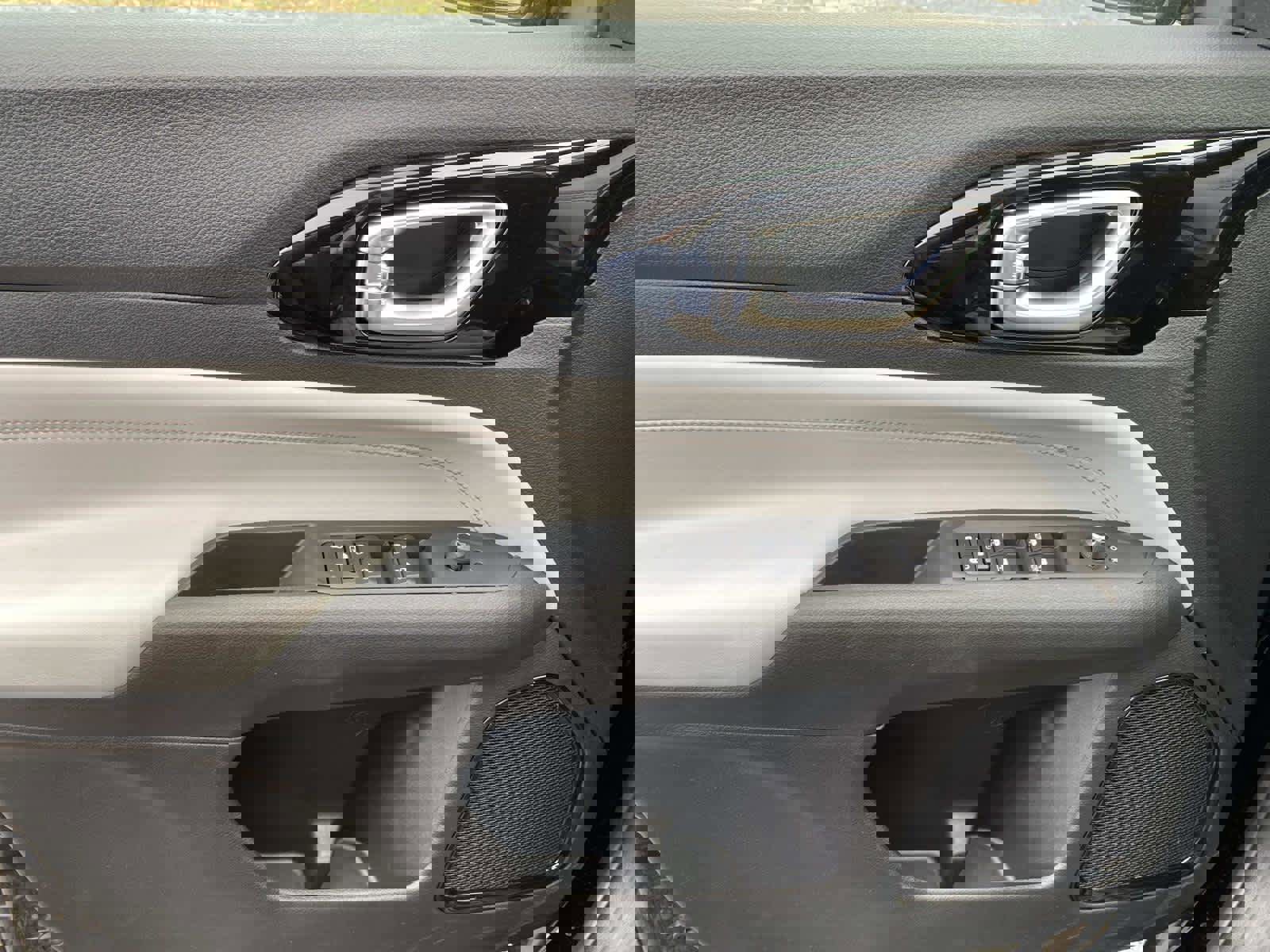 New 2026 Jeep Compass Limited image 15