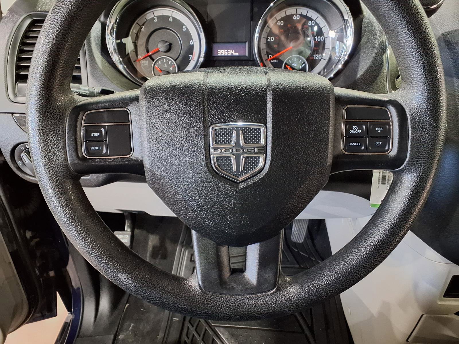 Used 2014 Dodge Grand Caravan SE image 9