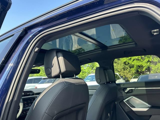 Certified 2025 Audi Q3 2.0T Premium w/ Convenience Plus Package AWD/4WD image 19