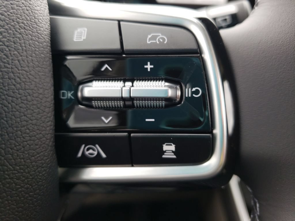 New 2026 Kia Carnival FWD image 12