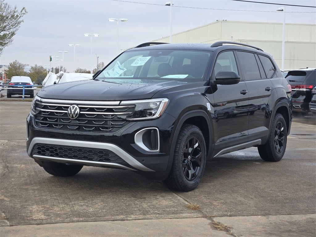 New 2026 Volkswagen Atlas Peak Edition image 2