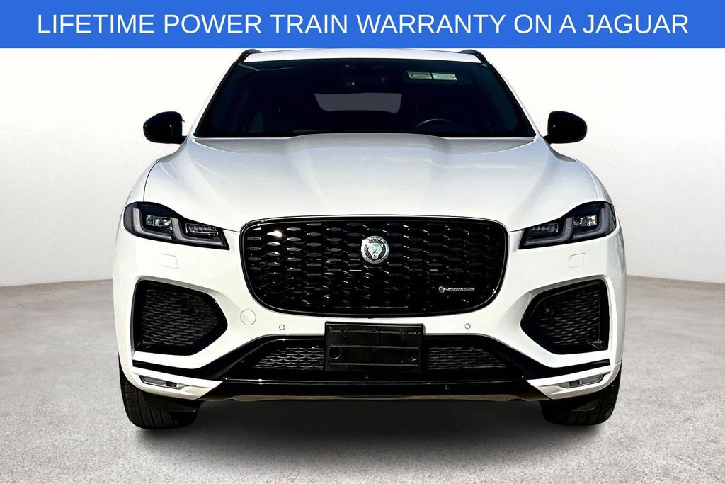 Used 2025 Jaguar F-PACE R-Dynamic S image 5