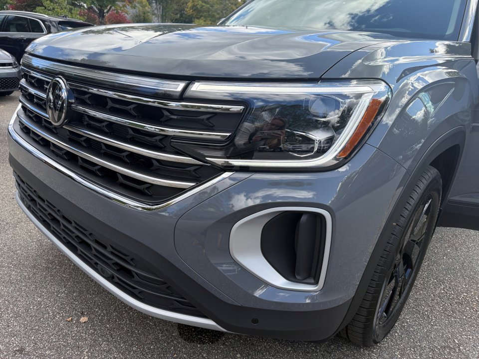 New 2026 Volkswagen Atlas SE image 26