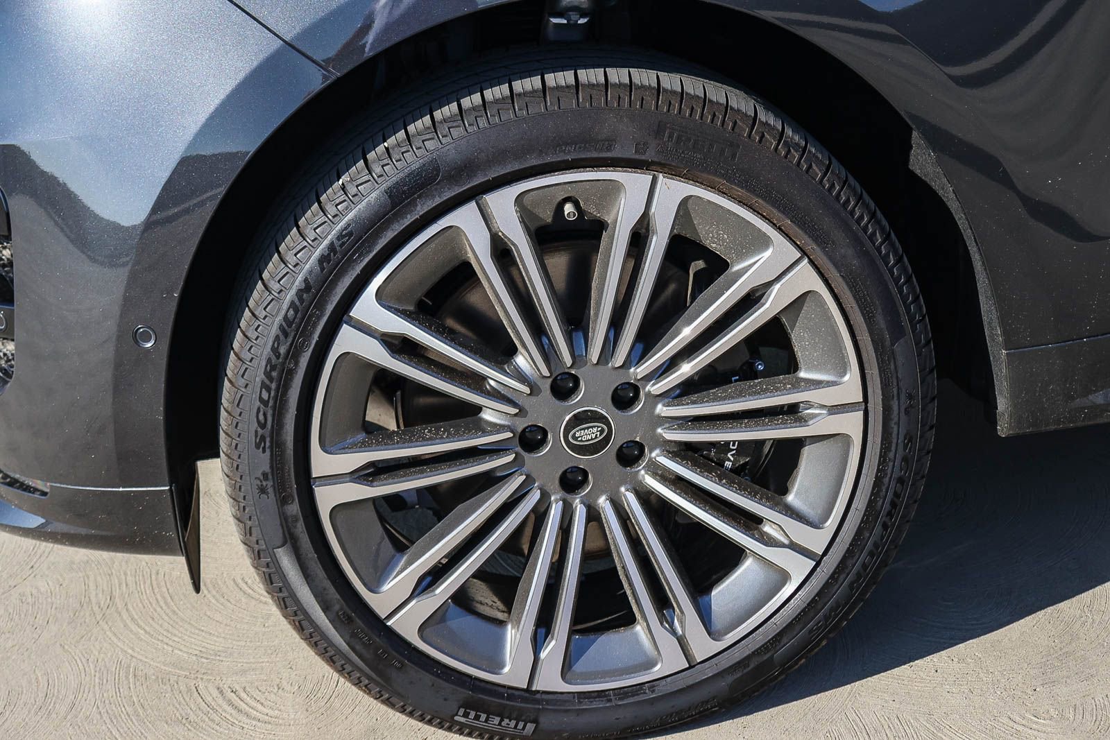 New 2025 Land Rover Range Rover Sport Dynamic SE image 10