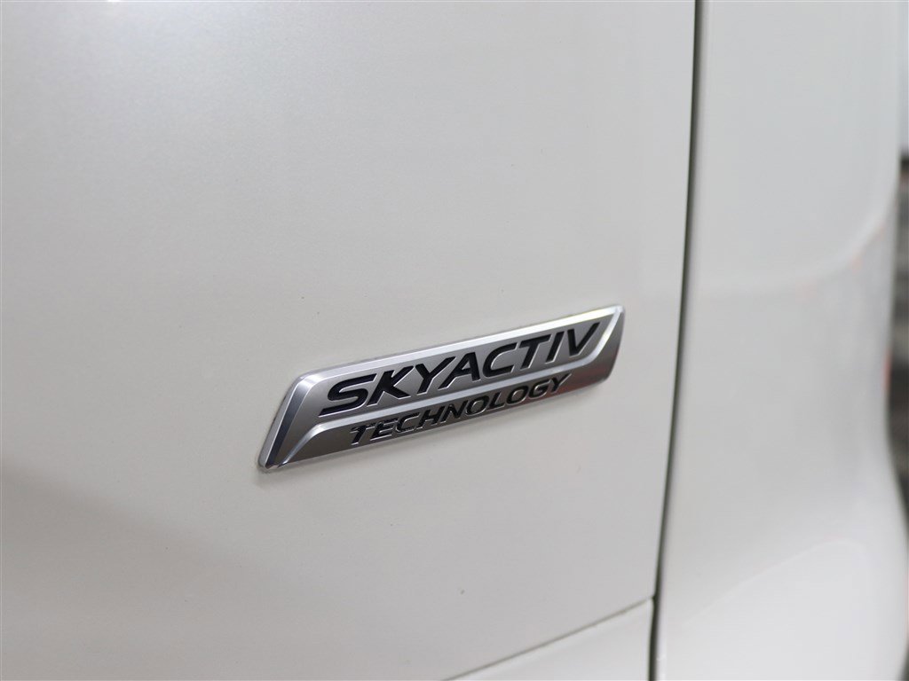 Used 2019 MAZDA CX-9 Touring w/ Touring Premium Package FWD image 8