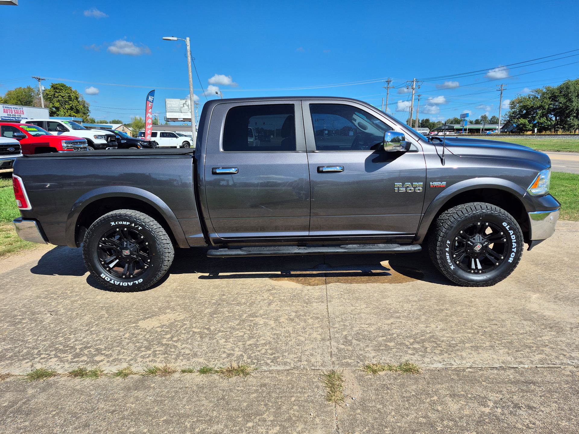 Used 2018 RAM 1500 Laramie w/ Convenience Group image 7