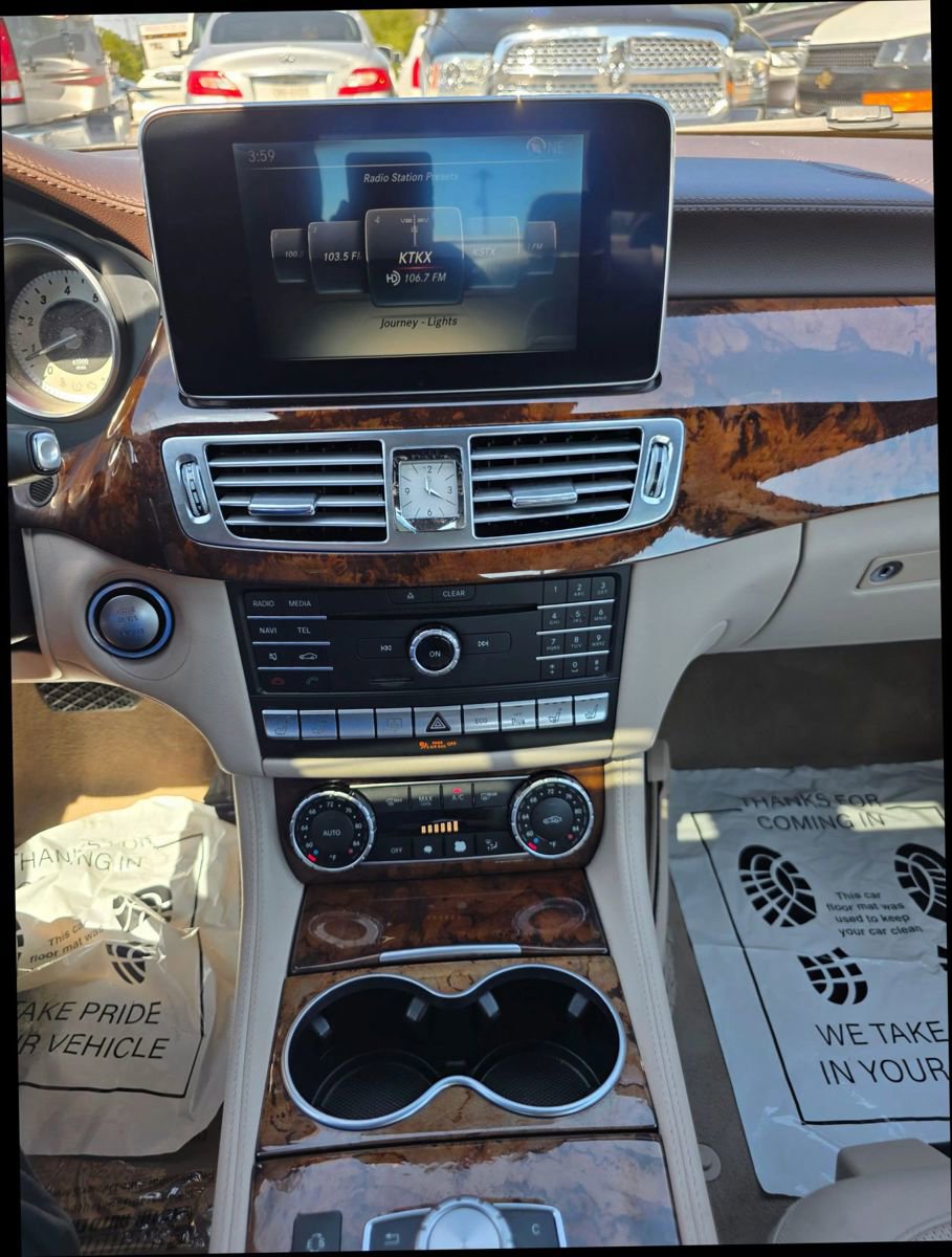 Used 2015 Mercedes-Benz CLS 400 w/ Premium 2 Package image 26