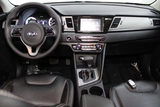 Used 2019 Kia Niro LX FWD image 2