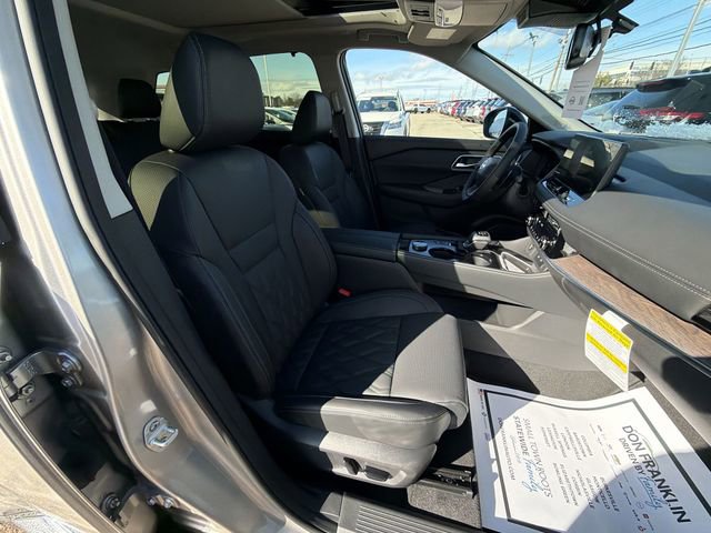 New 2026 Nissan Rogue Platinum w/ Platinum Premium Package image 24