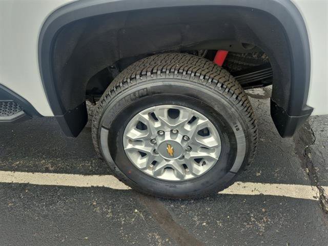 Certified 2024 Chevrolet Silverado 2500 LT w/ Convenience Package image 95